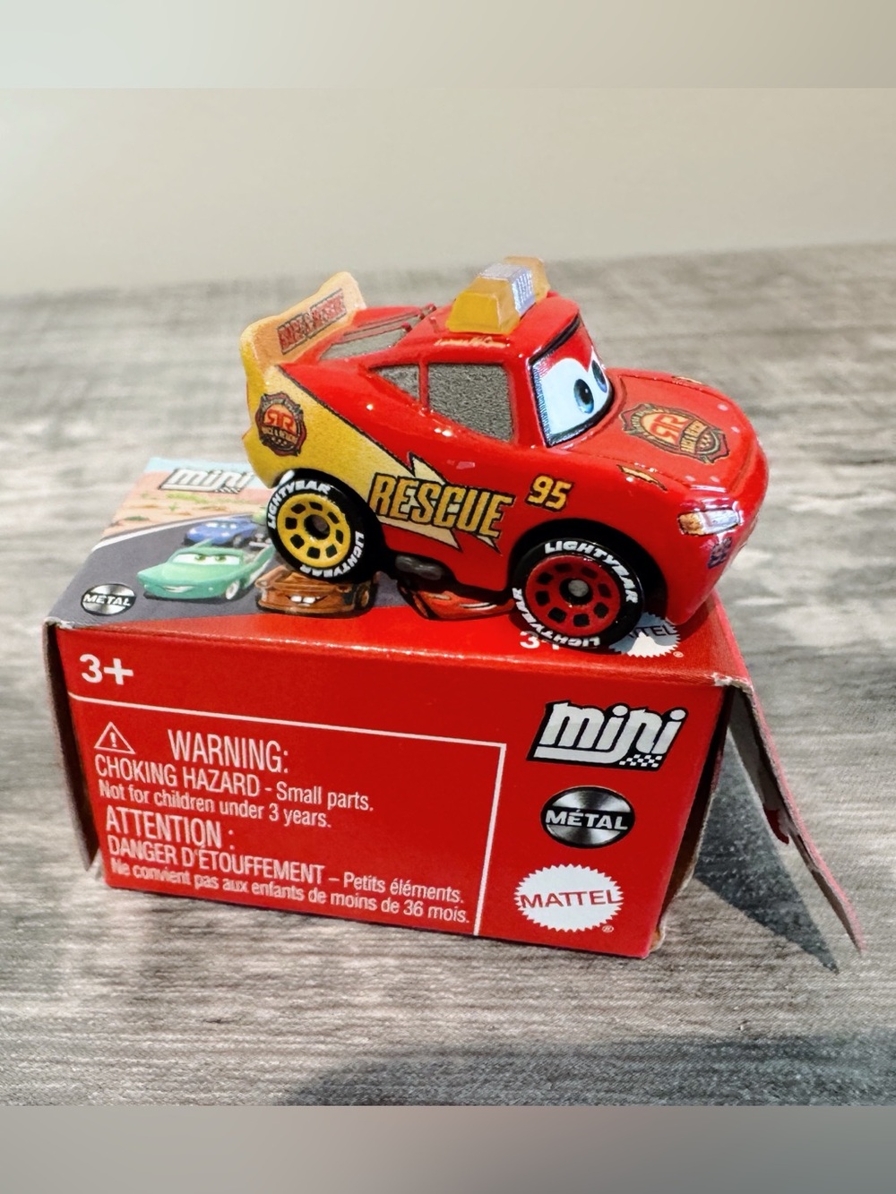 Disney Pixar Cars Race and Rescue Mini Lightning McQueen Mattel Diecast Series 1